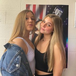 Meet your Posher, Claire